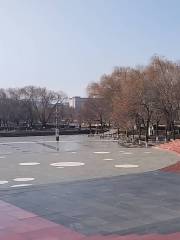 People's Square (Gangcheng Street)