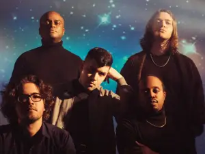 美國南伯靈頓 · Durand Jones & The Indications《Flowers》2025巡演