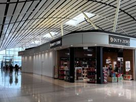 DUTY ZERO by cdf（香港国际机场免税店-北卫星客运廊）