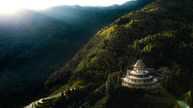 Seven Stars Accompanying the Moon Viewing Platform