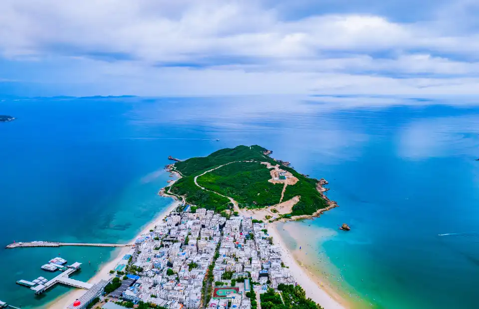 3_Houhai Village