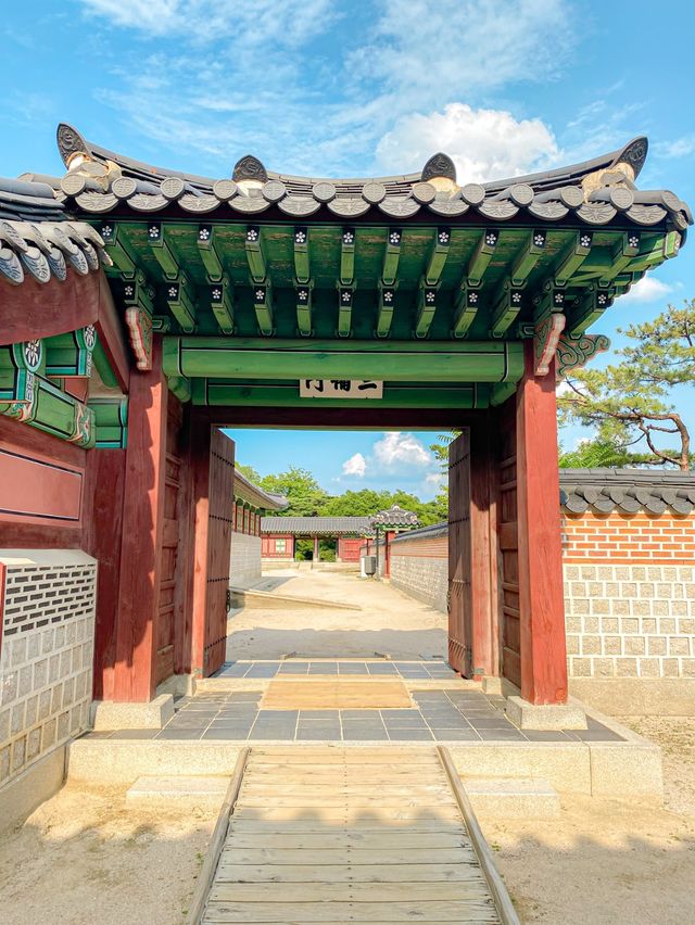 서촌 갔다가 경복궁 투어까지