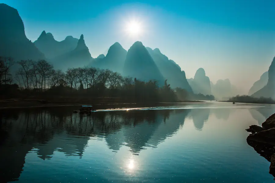 Guilin Mulong Lake