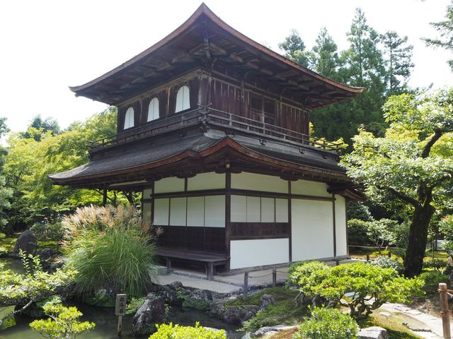 落ち着いた雰囲気の「銀閣寺」