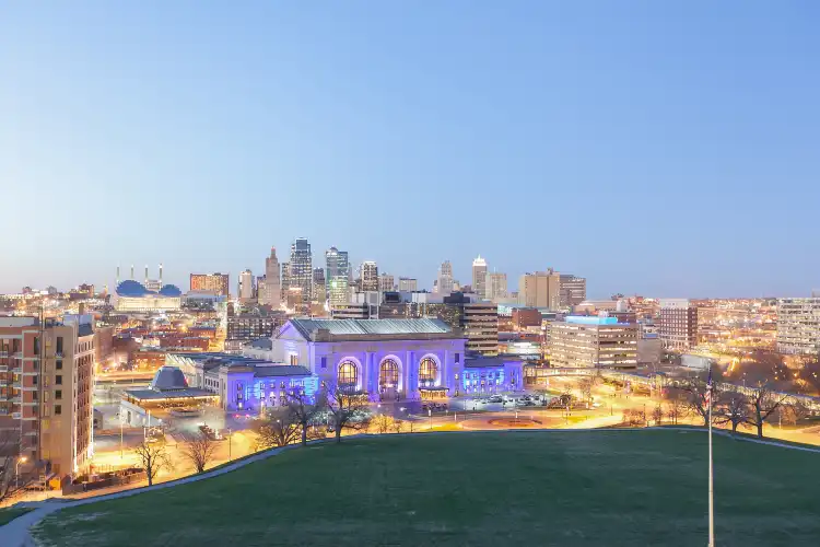 Hotels in North Kansas City
