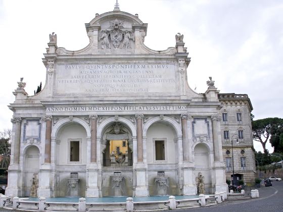 Paola Water Fountain