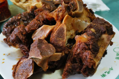 Changjixiaochiyitiaojie