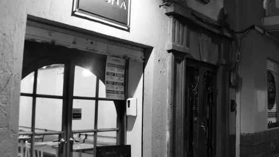 Amona Cocina y Vino