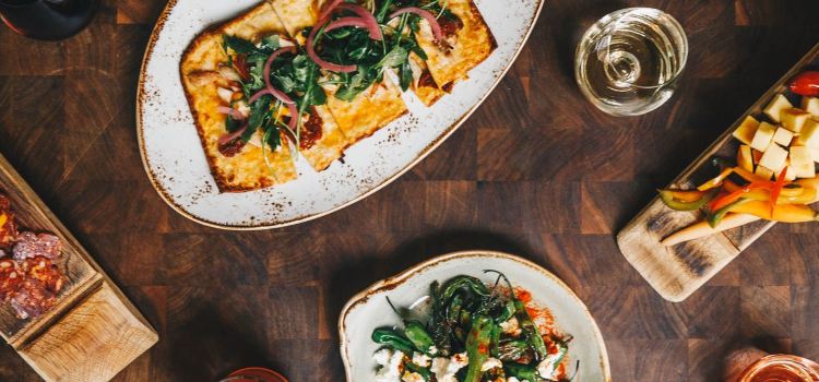 Vernon's First Coast Kitchen & Bar