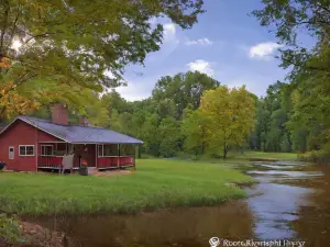 Apple River Hideaway