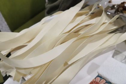 龚滩杯黑锅火锅店