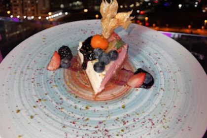 Estrellas Rooftop Lounge