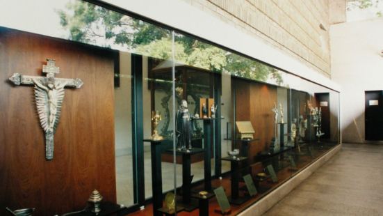 museum of scared art and crypt