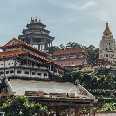 Отели рядом с достопримечательностью «Thean Thay Tong Sum Poh Keong Temple»