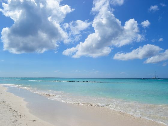 Oneʻula Beach Park