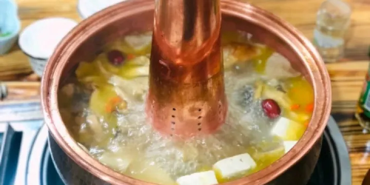 摩梭風味石鍋魚