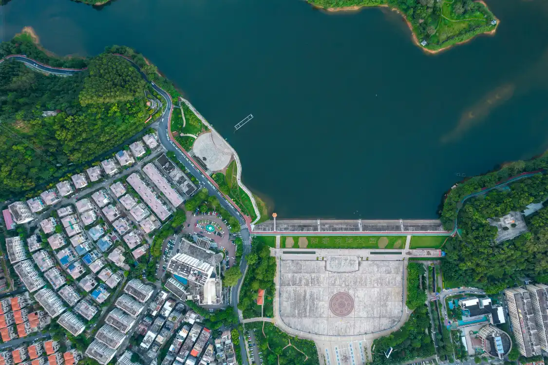 Hotels near Yangchun Donghu Park