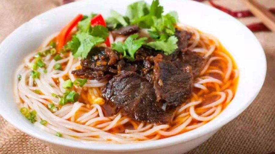 花溪飛碗牛肉粉(花閣路店)