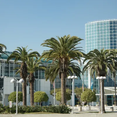 DoubleTree by Hilton Orange County Airport