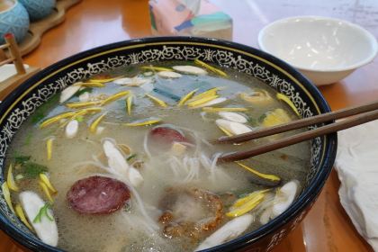 鑫桥源菊花米线(蒙自店)