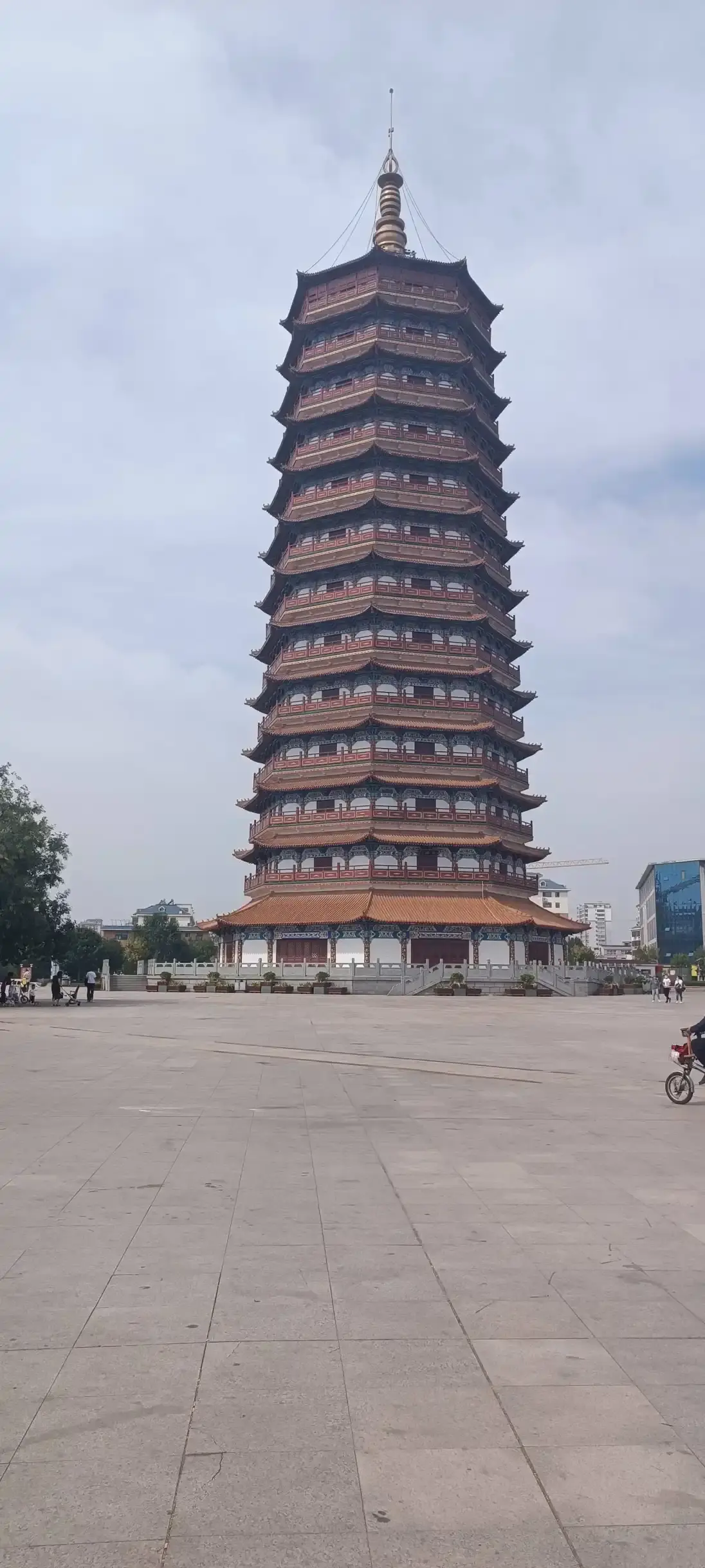 Hotels near Yan Pagoda