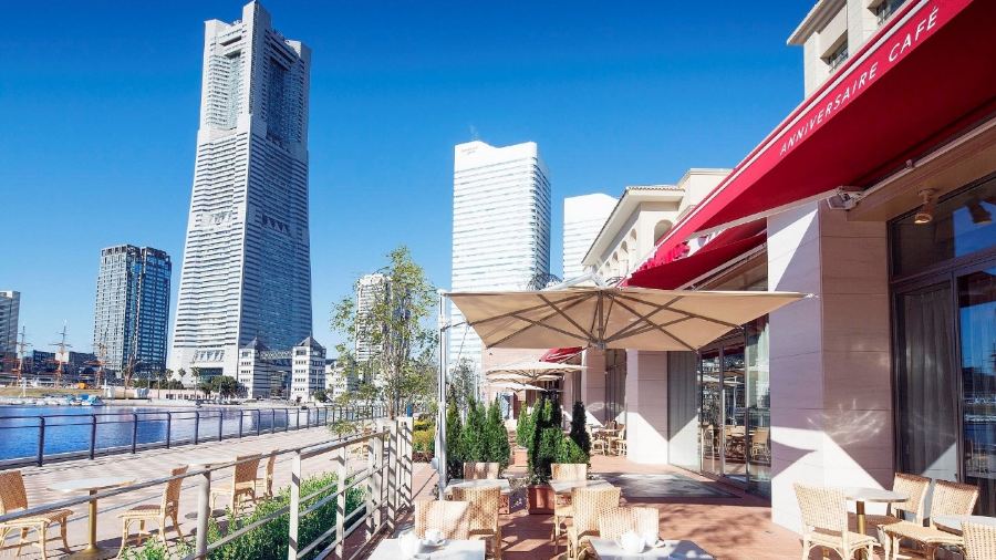 Anniversaire Cafe Minatomirai Yokohama
