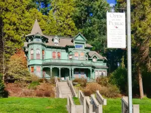 Skinner Butte Park