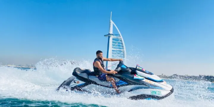 杜拜水上電單車體驗