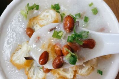 西湖驰名艇仔粥