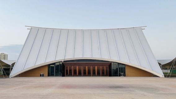 zuo zong tang feng huang tai da ying