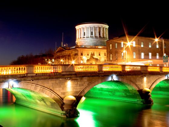 Four Courts