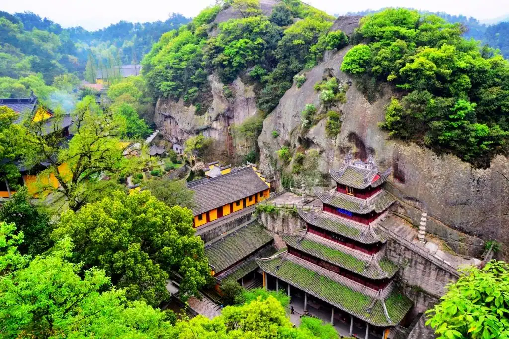 Hotels near Dafosi Scenic Area