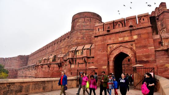 アーグラ城塞の写真 アーグラの観光スポットの写真 Tripメモリー