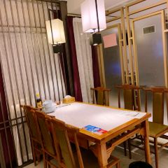 HUAI YANG FLOOR User Photo