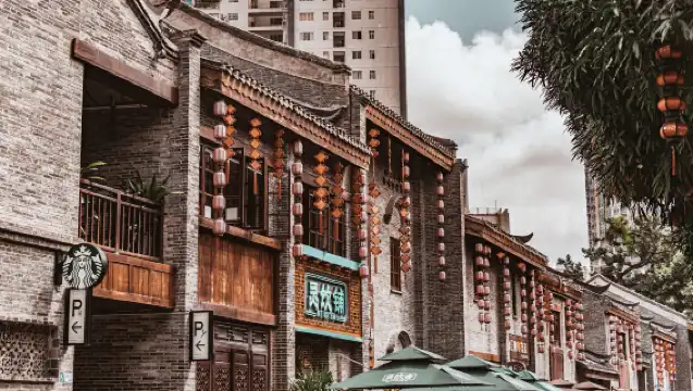 Nanning Qingxiu Mountain + Zhuang Museum + Yunding Sightseeing + Yongjiang Night Cruise one-day tour[private group tour]