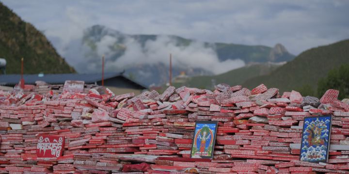 Mani Stones