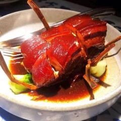 Guimanlong (dejiguangchang) User Photo