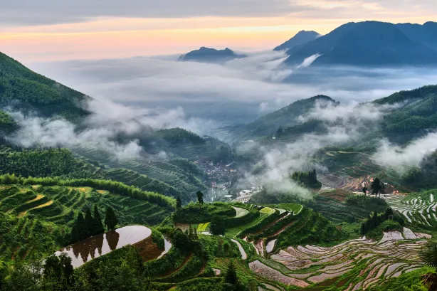 Jiuqu Yunhuan Tour Area, YunHe Rice Terraces Scenic Area