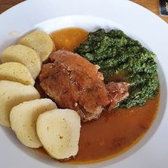 V Restaurant 여행 사진