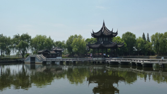 岑溪