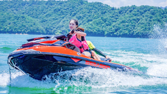 Qiandao Lake Hilton Water Park
