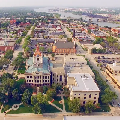 Hotels near Green Bay Plaza