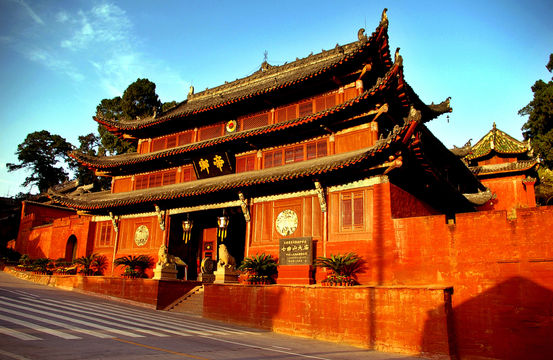 Qiqu Mountain Temple