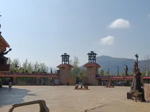 Liangshan “A Re Niu" Folk Culture Village