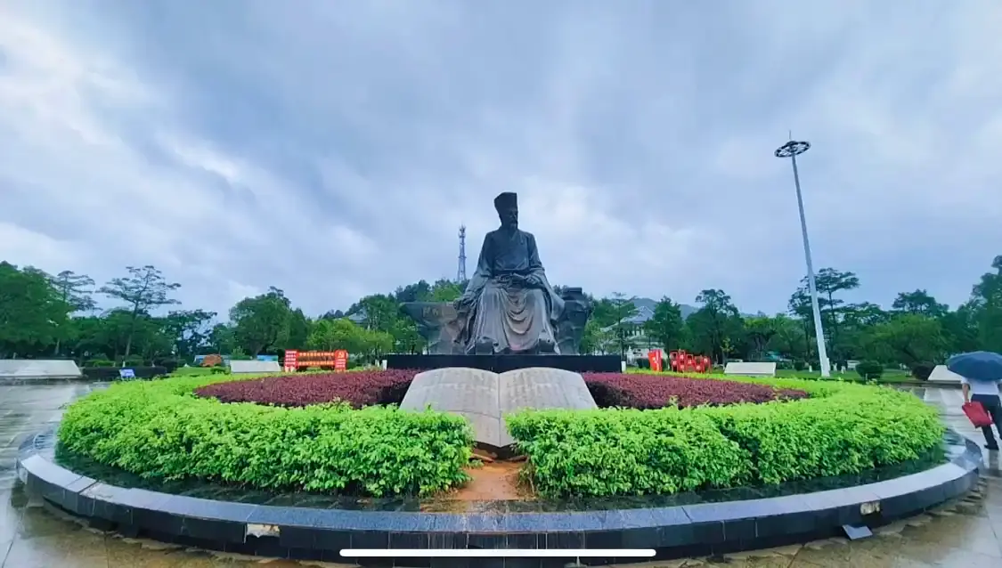 Hotels near Heping Museum