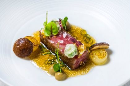 Cheval Blanc by Peter Knogl