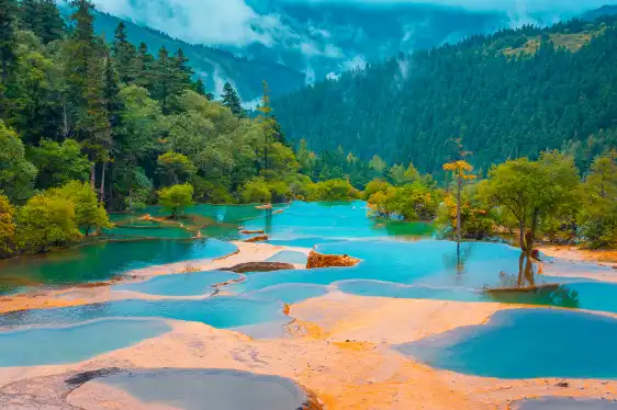 黄龍主溝周辺のホテル