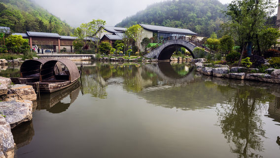Hubei Cultural Tourism Qiyue Mountain Health and Wellness Ecological Park