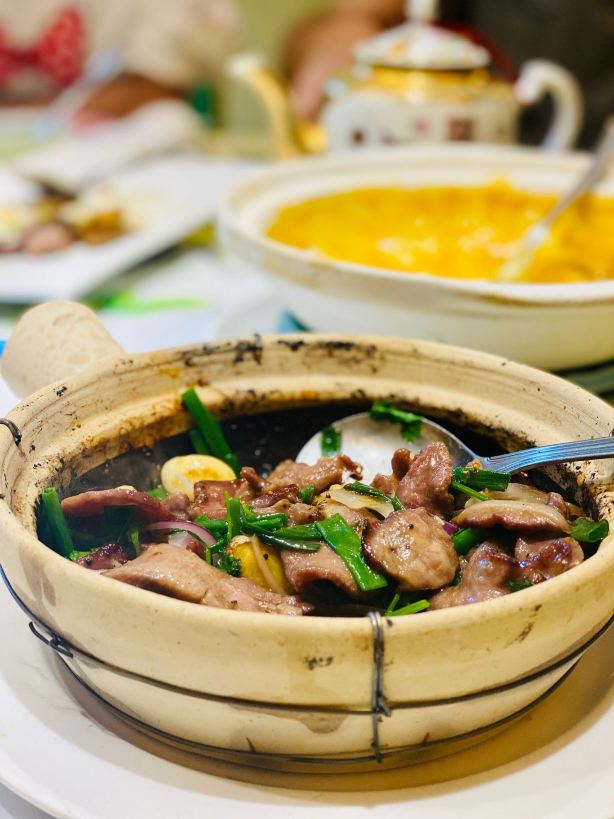啫啫牛舌