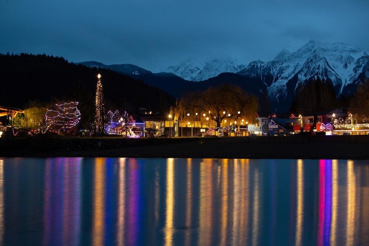 Harrison Hot Springs Lights by the Lake | Harrison Hot Springs